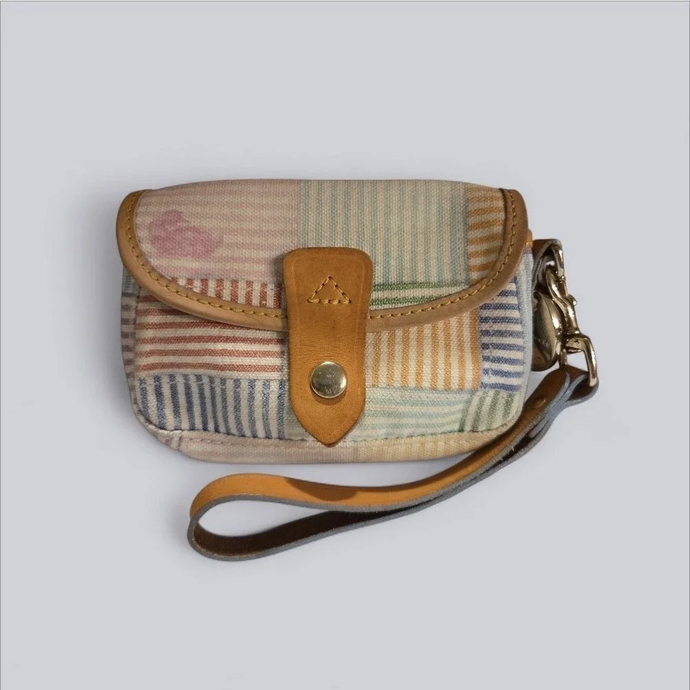 Dooney & Bourke Plaid Coated Canvas Leather Snap Blue‎ Duck Seersucker Wristlet